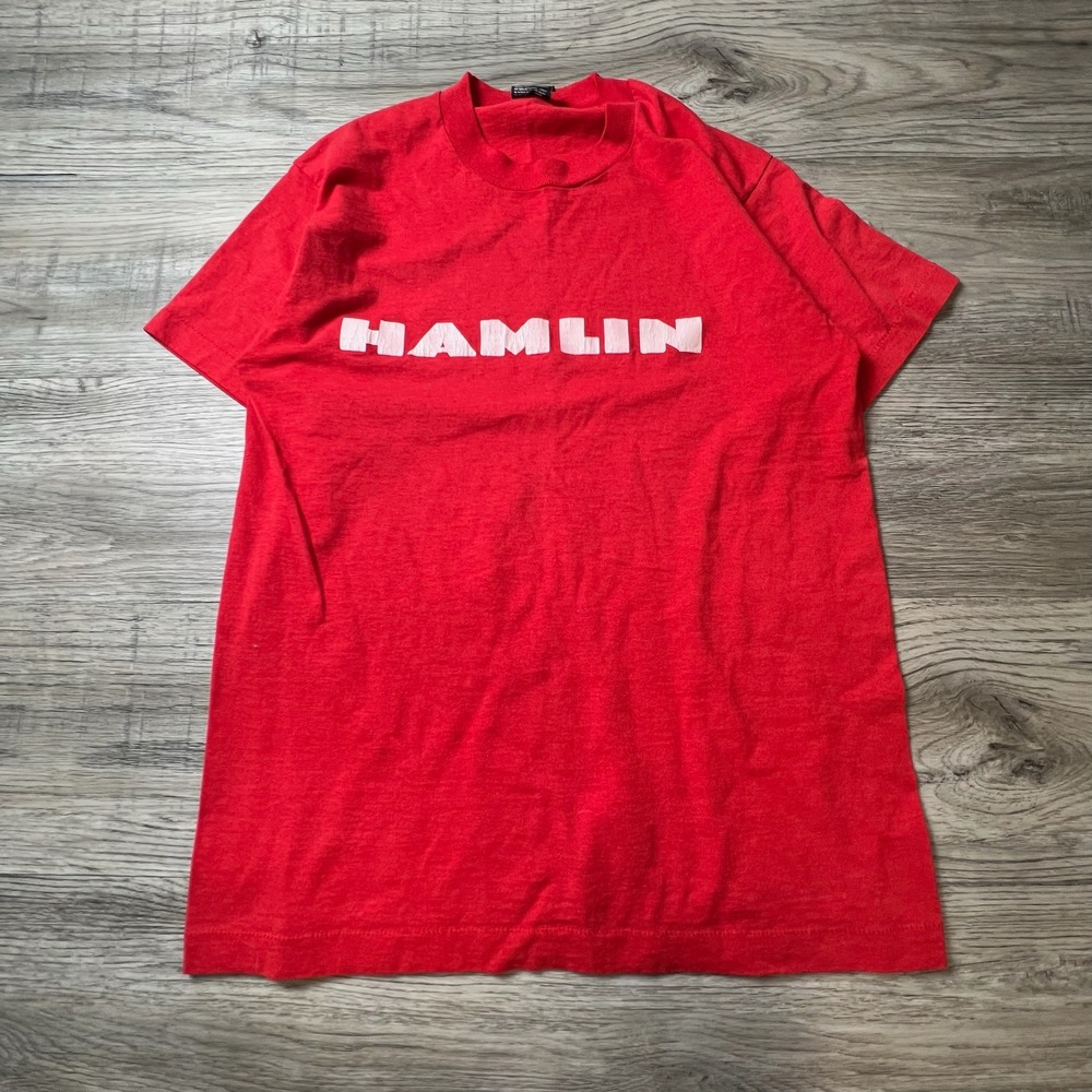 Fruit of the Loom T-Shirt Mens Medium Red Hamlin Graphic Vintage 90s USA Made